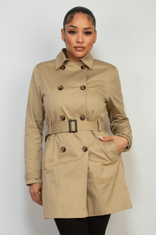 Gabardina midi con cinturón y doble botonadura