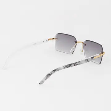 Gafas de sol con degradado brillante