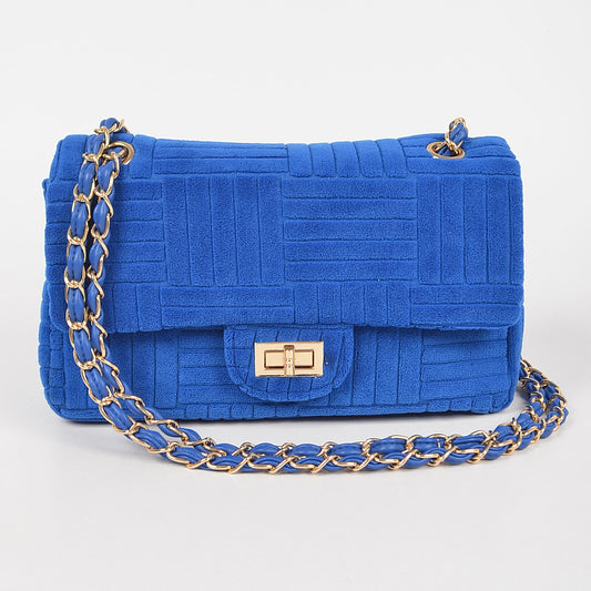 Bolso de hombro con solapa de microfibra en relieve